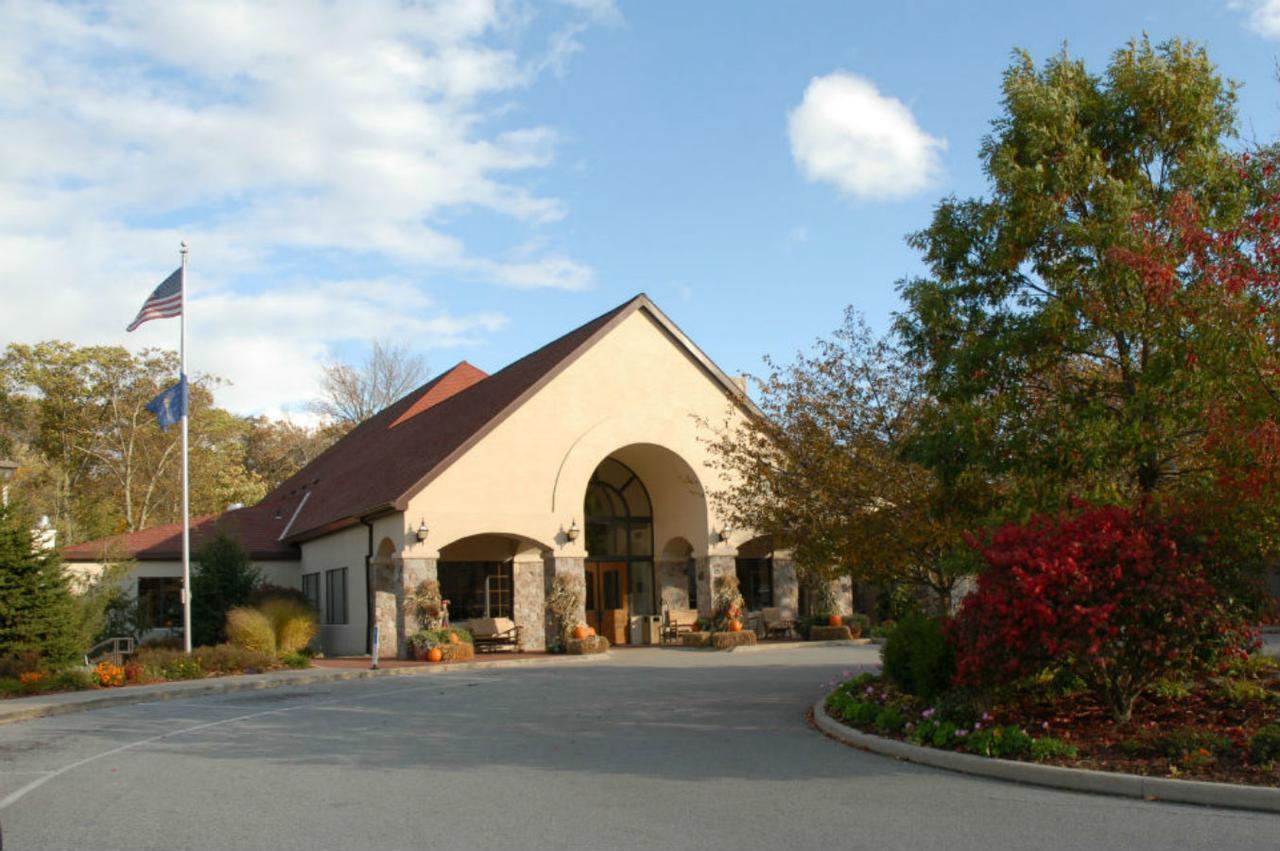 Potawatomi Inn & Cabins Angola Exterior photo